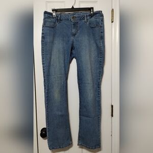 Natural Reflections Women's Size 12 Classic Blue Straight Leg Jeans